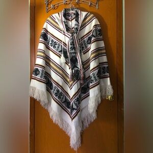 Artesanias Inca Poncho Handcrafted Fair Isle 100% Wool Equador